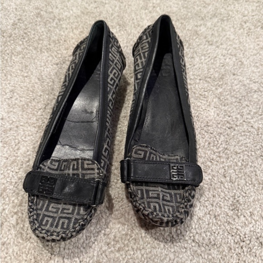 Givenchy Black and Gray Flats